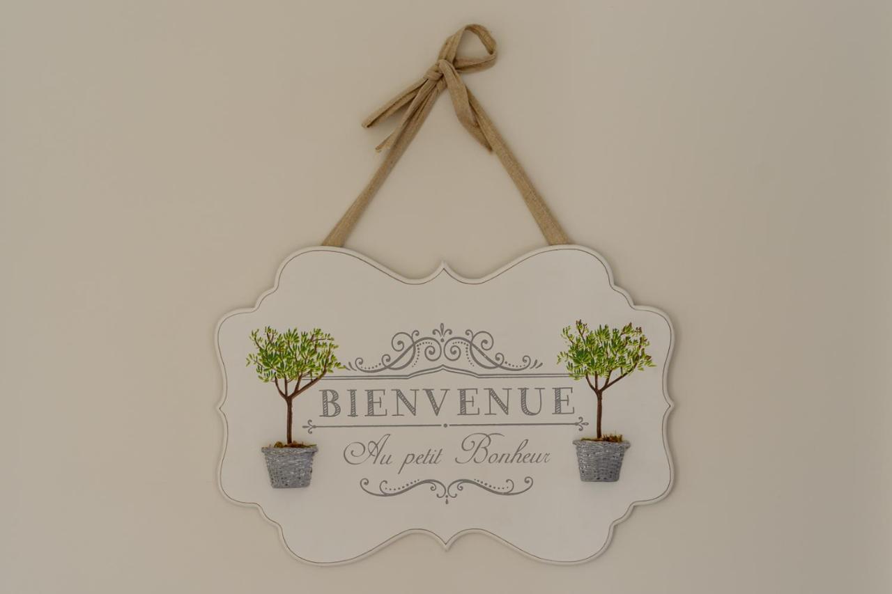 Bed and Breakfast Les Raisins Du Bonheur Puisseguin Exterior foto